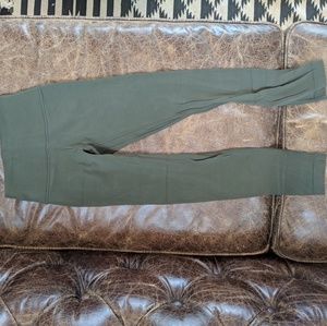 Lululemon olive green align 7/8 size 4
